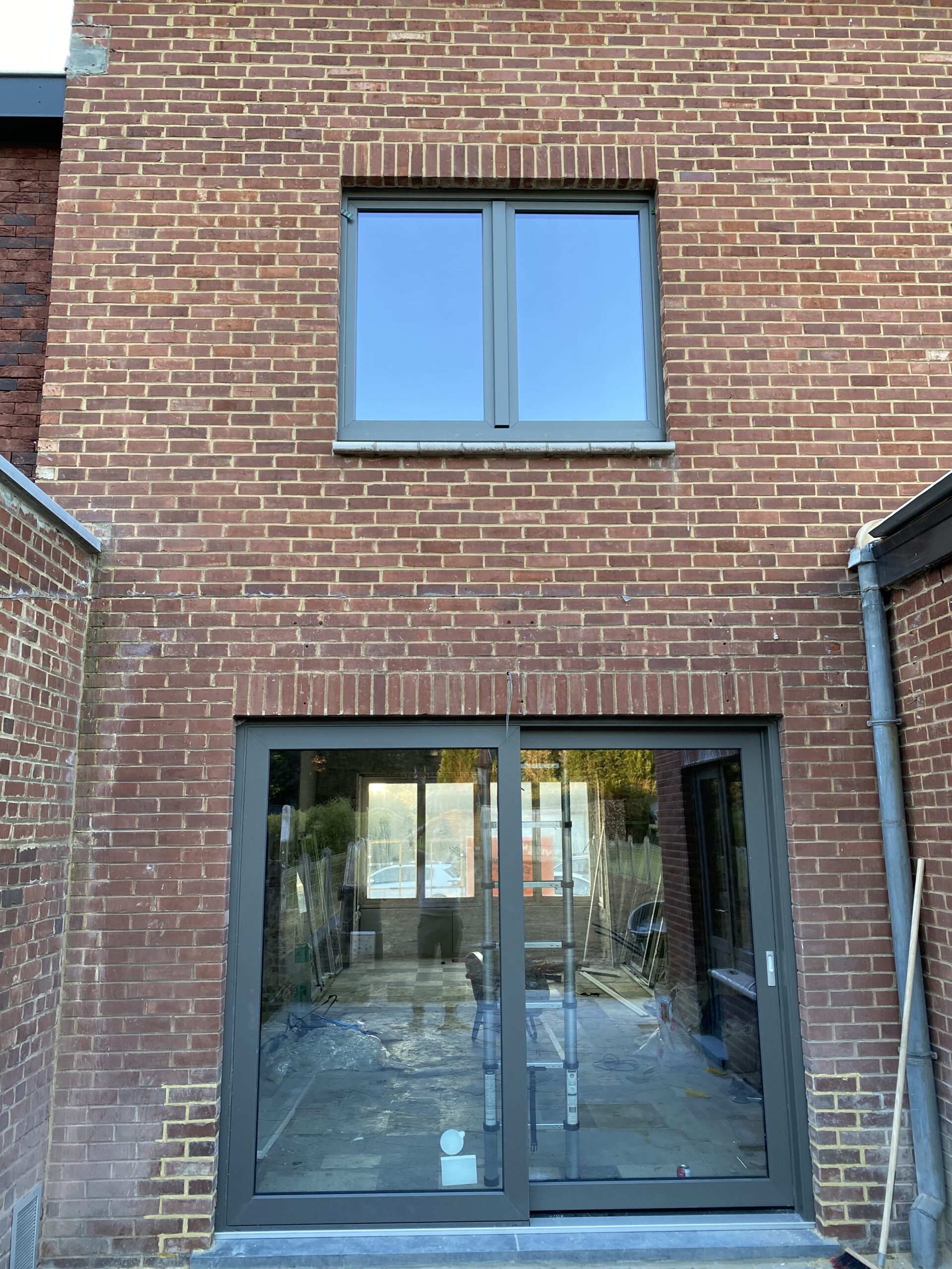 Installation de châssis PVC à Binche – MARGO menuiseries extérieures